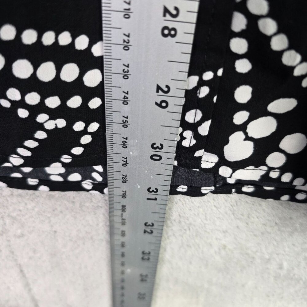 Womens Maggie Barnes Black & White Dotted Blouse Button Up Polyester Stretch 5X - Picture 5 of 6